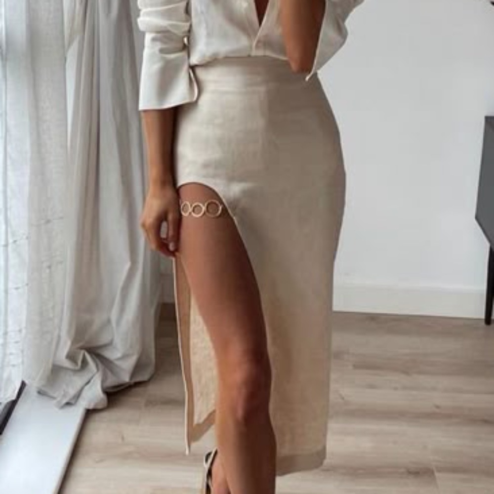 XS Asymmetrical Mid Linen Chain Slit Zara Skirt